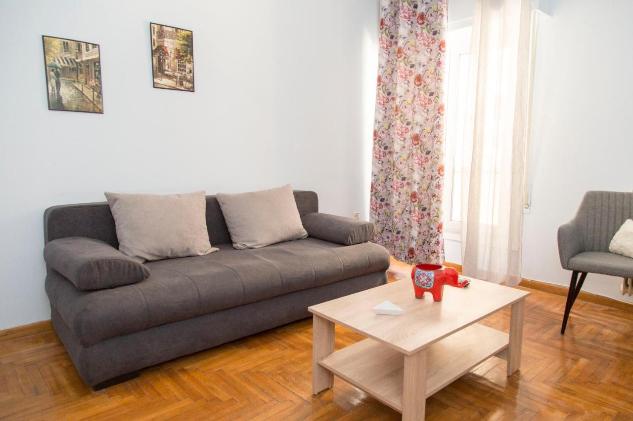 Aris Apartment ナフプリオ エクステリア 写真